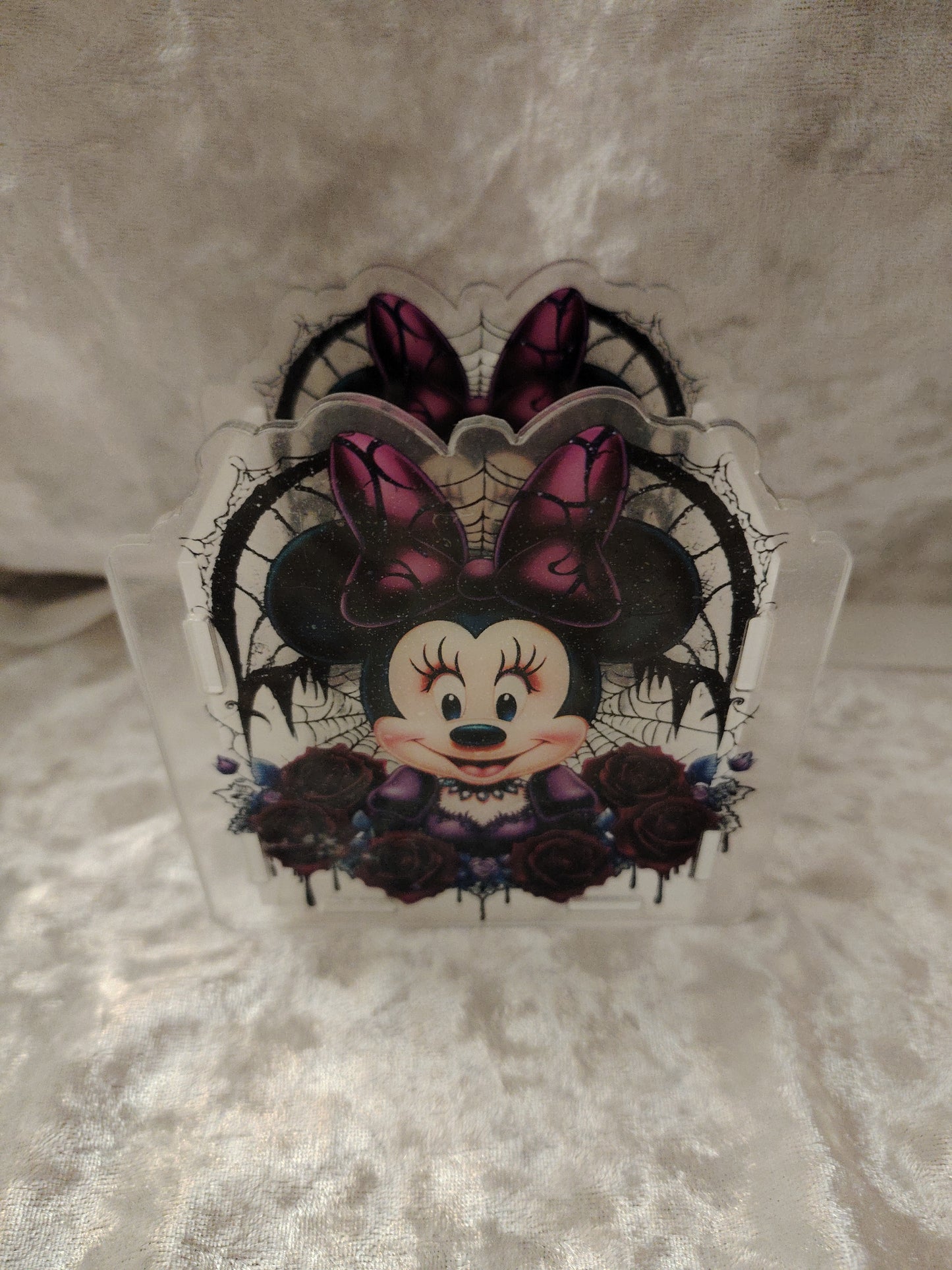 Minnie violette